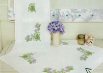 Blaue Blumen mit Vogel